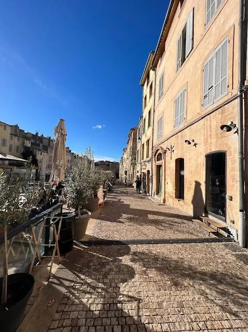 Appartement Spacieux Et Calme A Aix En Provence Aix-en-Provence Lägenhet